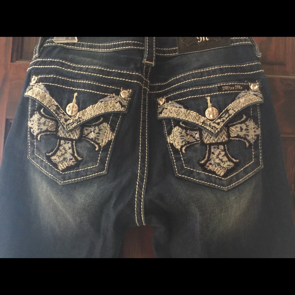 Barely worn Miss Me Jeans